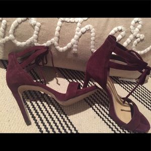 New burgundy Gianni Bini heel.